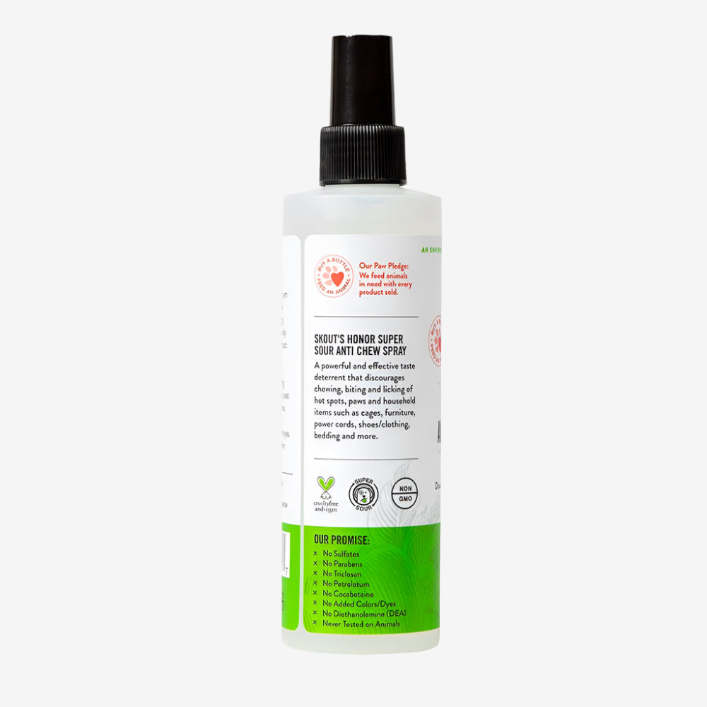 Back label of Skout’s Honor Anti Chew Spray highlighting non-toxic formula, usage on furniture, cords, shoes, and bedding.