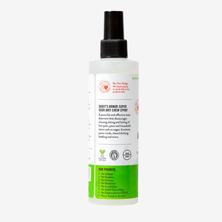 Back label of Skout’s Honor Anti Chew Spray highlighting non-toxic formula, usage on furniture, cords, shoes, and bedding.