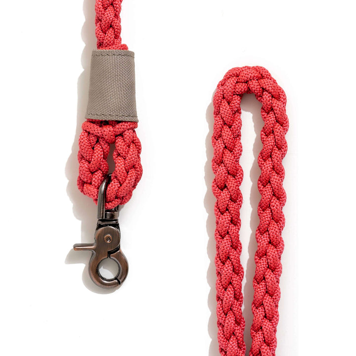 100% Fairtrade Recycled Ocean Bound Plastic - BETTERLEASH: Neon Fuchsia / Small